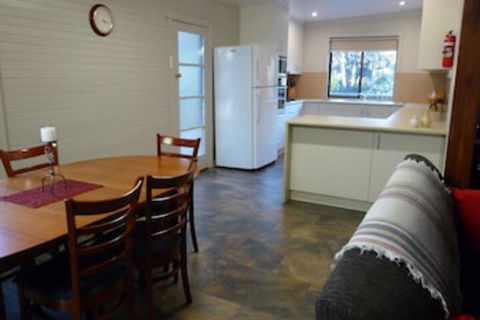 Eagles Rise Tasmania - Lennox Head Accommodation 0