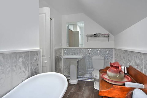 The Pines Bed & Breakfast - Lennox Head Accommodation 7