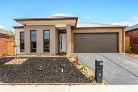 Serviced Houses Point Cook - Lennox Head Accommodation 0