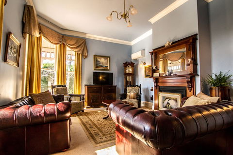 Heytesbury House - Lennox Head Accommodation 2