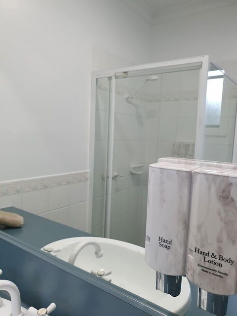 Golden Reef Motor Inn - Lennox Head Accommodation 6