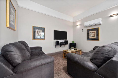 Bakers Retreat - Lennox Head Accommodation 2