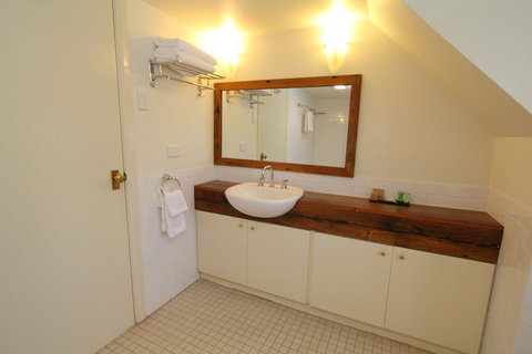 Fitzroy Inn Historic Retreat - Lennox Head Accommodation 3