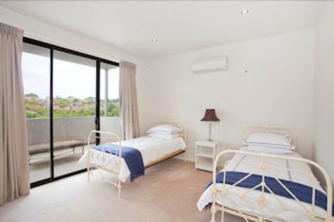 Four Kings Apartments - Lennox Head Accommodation 7