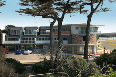 Four Kings Apartments - Lennox Head Accommodation 0