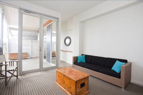 Four Kings Apartments - Lennox Head Accommodation 4