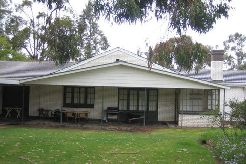 Pinkerton Hill Naracoorte - Lennox Head Accommodation 4