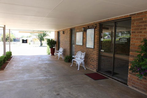 Mid Town Inn Narrabri - Lennox Head Accommodation 4