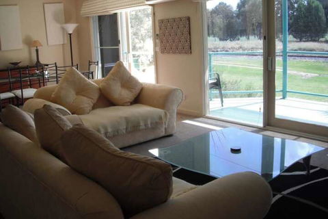 Golf View Apartment 7 - Lennox Head Accommodation 4