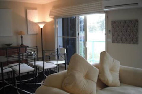 Golf View Apartment 7 - Lennox Head Accommodation 0