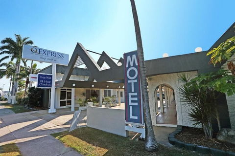 Q Express - Lennox Head Accommodation 0