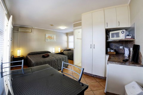 Bali Hi - Lennox Head Accommodation 4