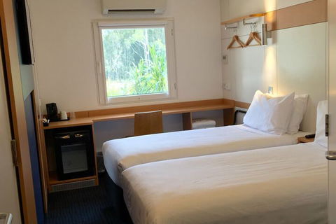Ibis Budget Gosford - Lennox Head Accommodation 7