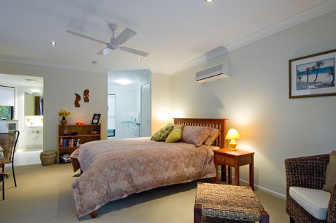 Poppies Bed & Breakfast - Lennox Head Accommodation 2