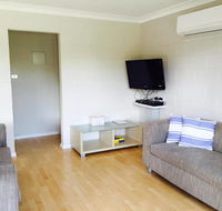 Emerald Apartment - Lennox Head Accommodation