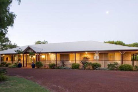 Toby Inlet Bed & Breakfast - Lennox Head Accommodation 0