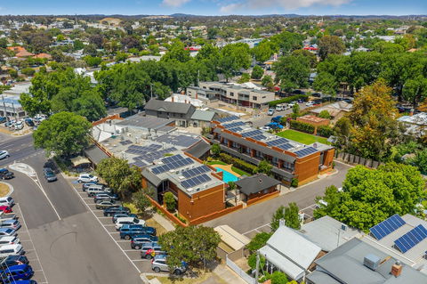 National Hotel Complex And Bendigo Central Apartments - Lennox Head Accommodation 1