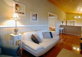 Barrington Hideaway- River Cottages - Lennox Head Accommodation 2
