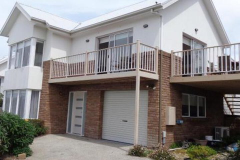 Chapman Street Townhouse Bellerive HobartTasmania - Lennox Head Accommodation 6