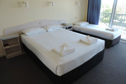 Comfort Inn The Lakes - Lennox Head Accommodation 3