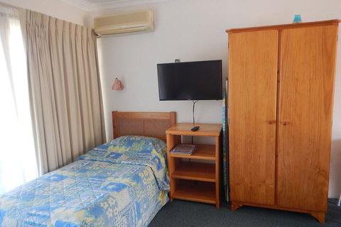Mollymook Motel - Lennox Head Accommodation 5
