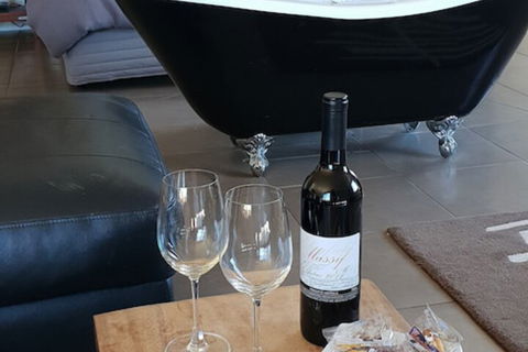 Blaze Rock Retreat - Lennox Head Accommodation 2