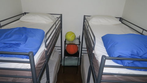 The Black Sparrow - Lennox Head Accommodation 0