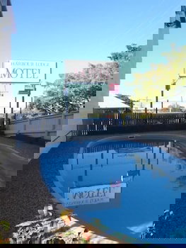 Harbour Lodge Motel Gladstone - Lennox Head Accommodation 3