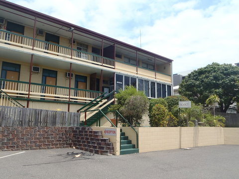 Harbour Lodge Motel Gladstone - Lennox Head Accommodation 0