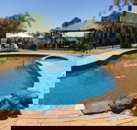 Capricorn Motor Inn - Lennox Head Accommodation