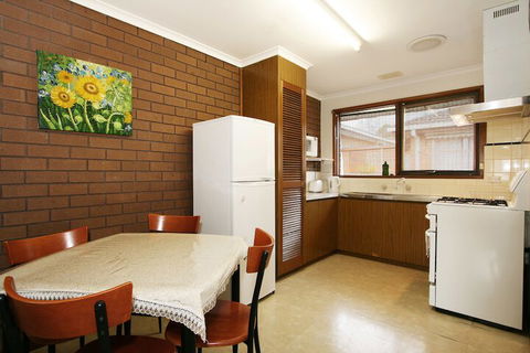 40 Thames Holiday Unit - Lennox Head Accommodation 6