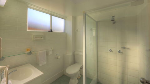The Vines Motel And Cottages - Lennox Head Accommodation 4