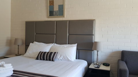 Hibiscus Lakeside Motel - Lennox Head Accommodation 2