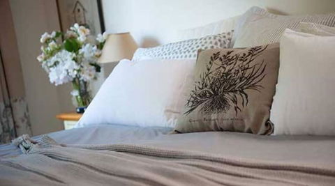 Woolrich Historic Garden Cottage - Lennox Head Accommodation 4