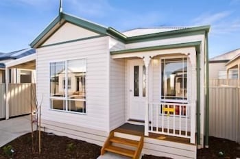 Werribee Short Stay Villas & Accommodation - Lennox Head Accommodation 0