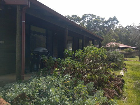 Dunsborough Rail Carriages & Farm Cottages - Lennox Head Accommodation 4