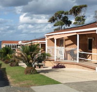 Walters Holiday Flats - Lennox Head Accommodation