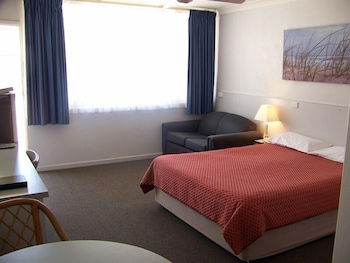 Beach Motel Woolgoolga - Lennox Head Accommodation 2