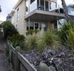 Battery Cove Beach Front Apartment - Lennox Head Accommodation