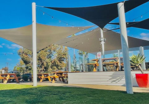 Lake Mulwala Hotel Motel - Lennox Head Accommodation 2