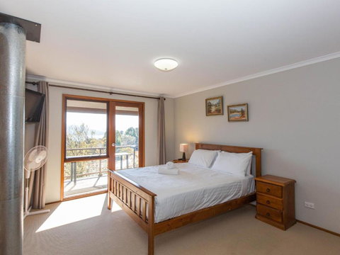 Winterwood - Lennox Head Accommodation 5