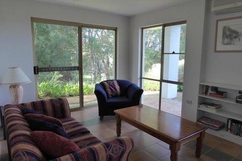 Sea Banksia - Lennox Head Accommodation 3