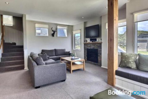 Alpine Edge - Lennox Head Accommodation 6