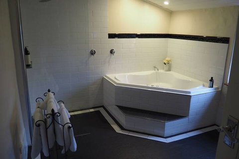 Cobblers Cottage B & B Accommodation - Lennox Head Accommodation 5