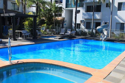 Ocean Side Hawks Nest - Lennox Head Accommodation 3