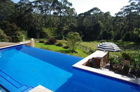 The Ridge Retreat At Mollymook - Lennox Head Accommodation 1