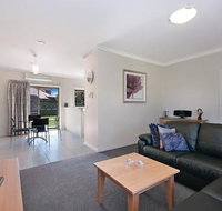 Hamilton Standard Apartment - Lennox Head Accommodation