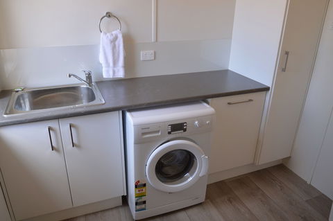 Bathurst Goldfields - Lennox Head Accommodation 2