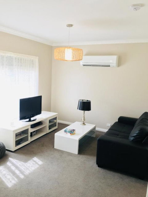 Wypinga B & B Pet Friendly - Lennox Head Accommodation 3