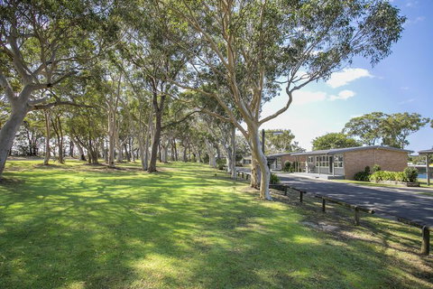 Lakeside Cabins & Holiday Village - Lennox Head Accommodation 5